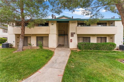 Photo of 44424 E 15th Street St, Lancaster, CA 93535 (MLS # SR26094103)