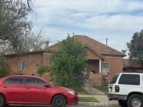 Photo of 600 Quincy St, Bakersfield, CA 93305 (MLS # SR26060538)