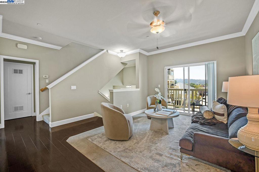 DOWNTOWN - Residential