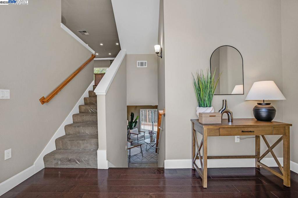 DOWNTOWN - Residential