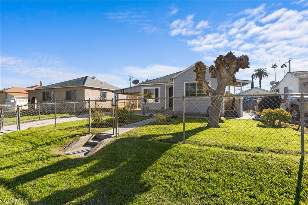 243 E E. Olive Street