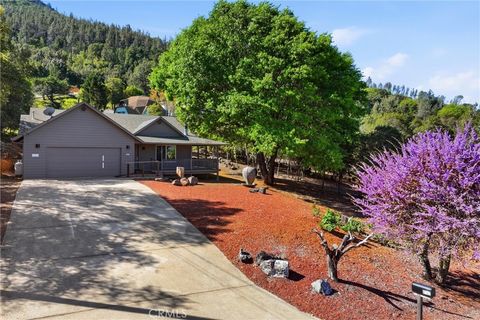 Photo of 3137 Riviera Heights Drive, Kelseyville, CA 95451 (MLS # LC26057622)