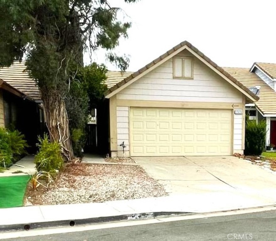 Prime opportunity! Victoria Windrows Single Story on a quiet cul de sac. No HOA dues. Newer HVAC and hot water heater. New copper piping throughout. 2 Car Attached garage. Nice sized yard with private driveway (not shared). Award winning schools, including Windrows Elementary only a short walk away. Windrows Community Park also 1 block away. 5 minute drive to Victoria Gardens for world class shopping, dining, and recreation. Don’t miss this rare opportunity to experience prestigious living in one of Rancho Cucamonga’s finest communities!