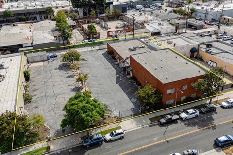 Photo of 710 W Wilson Avenue #B, Glendale, CA 91203 (MLS # GD26090802)