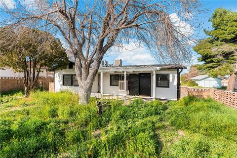 Photo of 4523 W Avenue N Ave, Lancaster, CA 93536 (MLS # SR26042224)