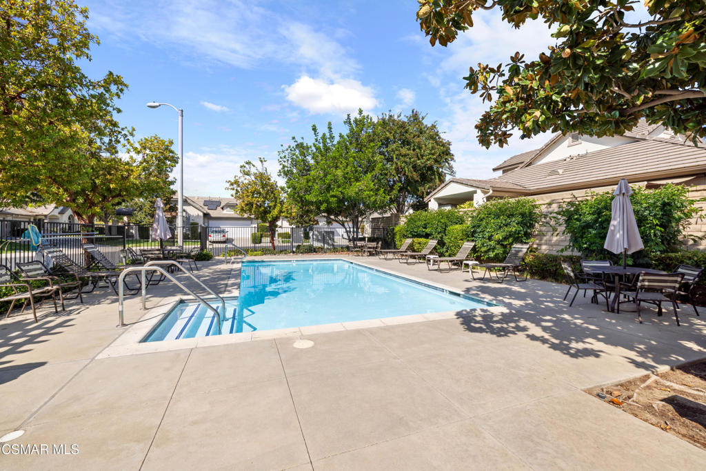 Case Flores-460 - 1004942 - Residential