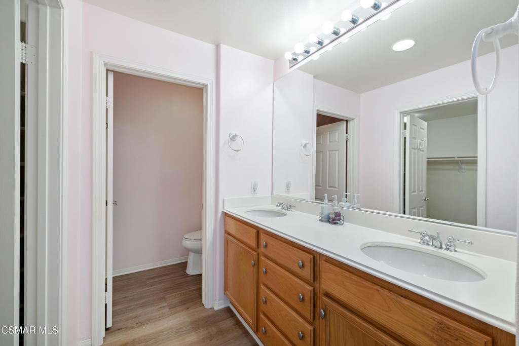Case Flores-460 - 1004942 - Residential