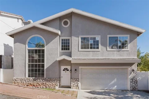 MLS: SR26195180