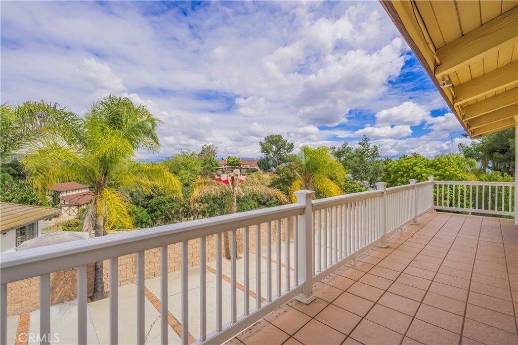 listing image 130723046381806629245