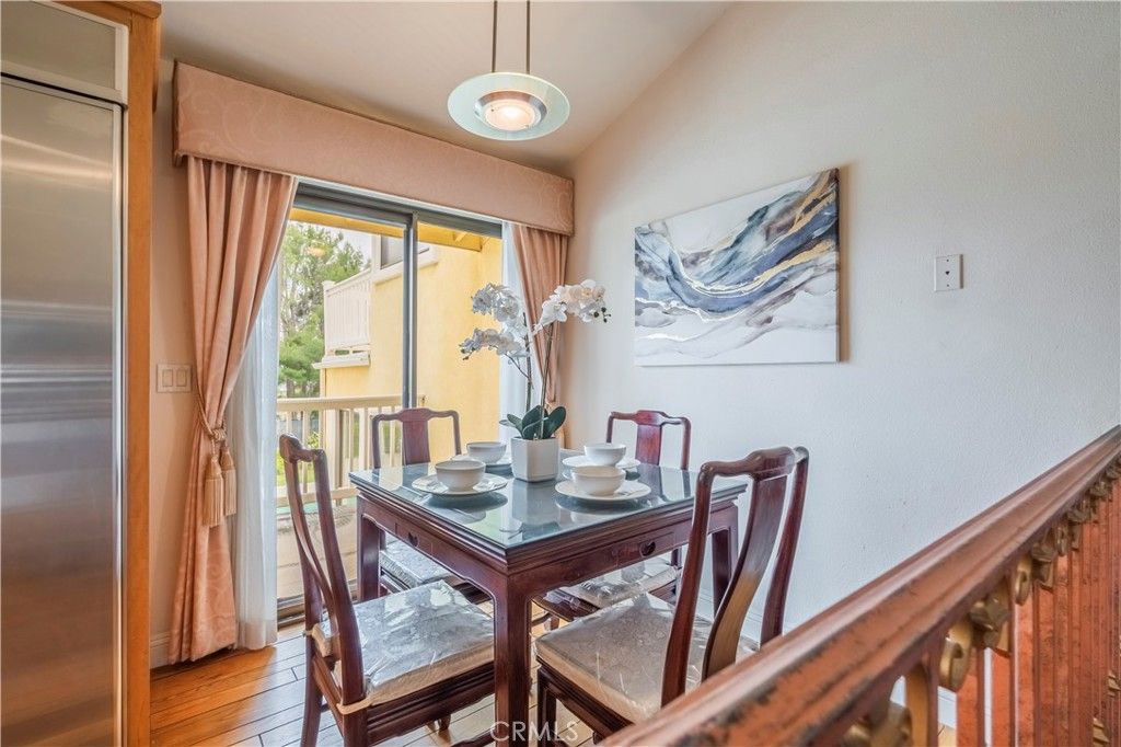 listing image 130726331835208934511