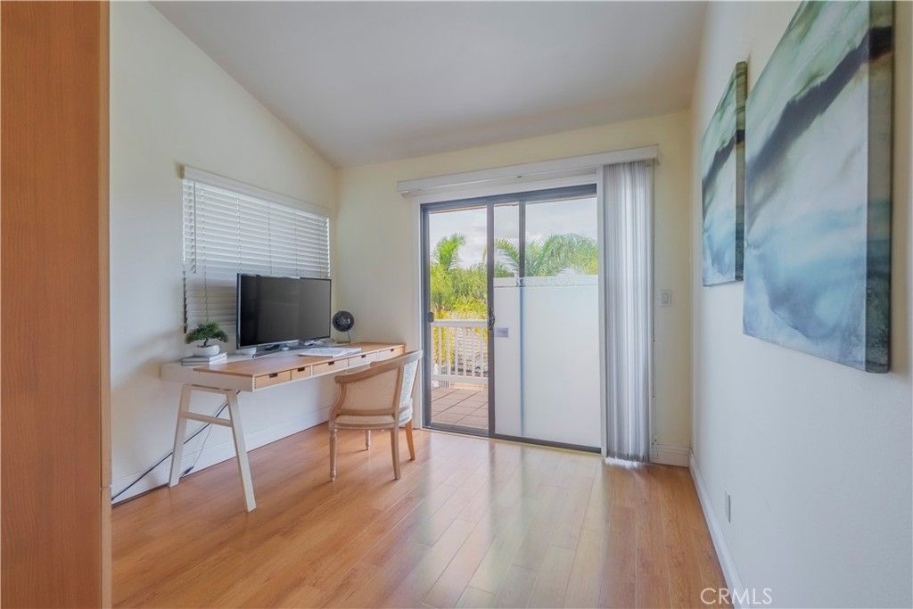 listing image 130728336560152788396