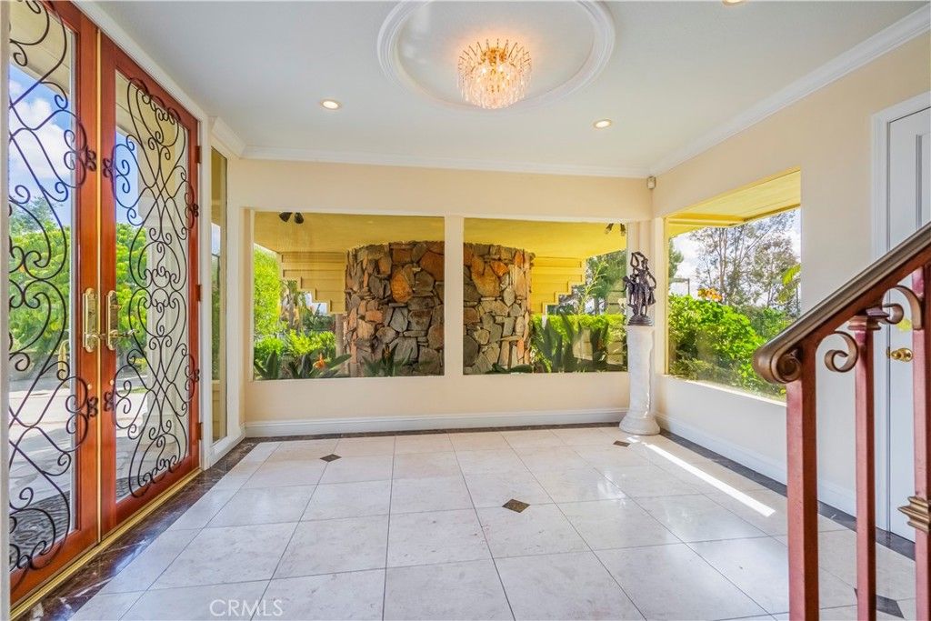 listing image 130728866235389097502