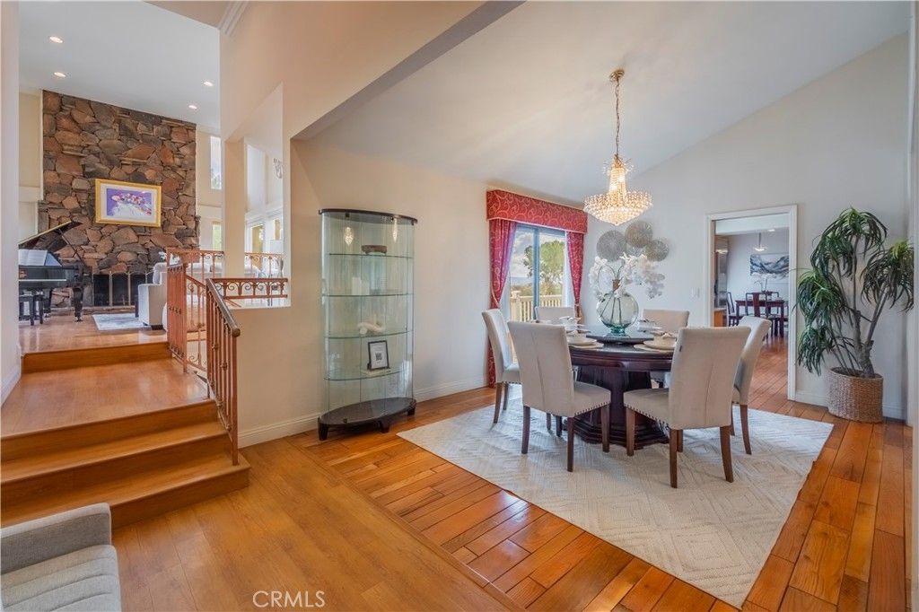 listing image 130726671834158639172