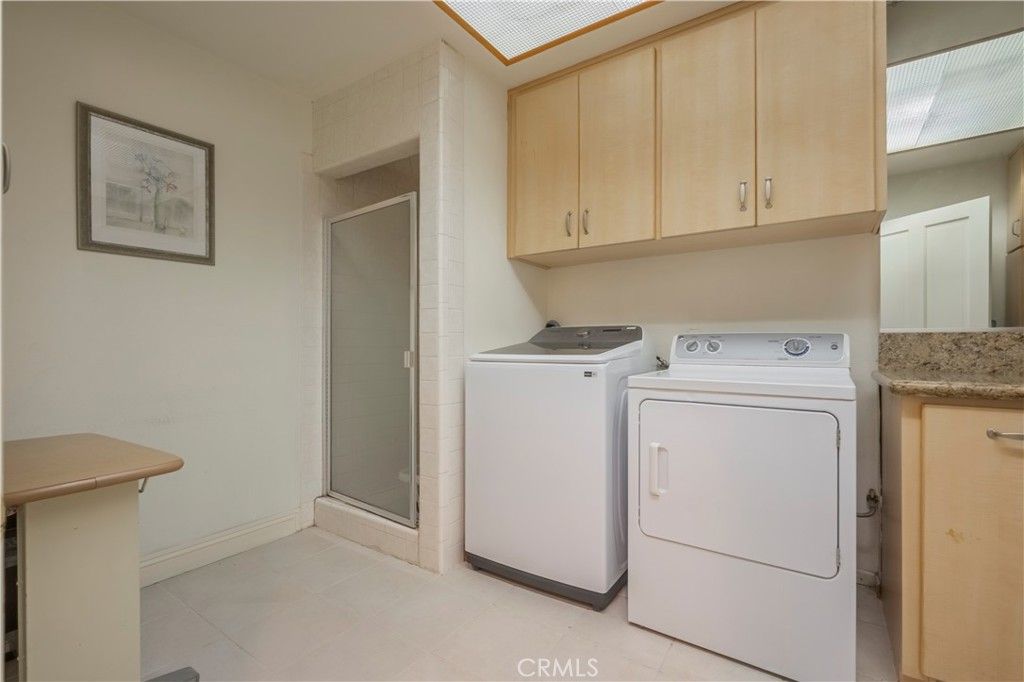 listing image 130720738074954586739