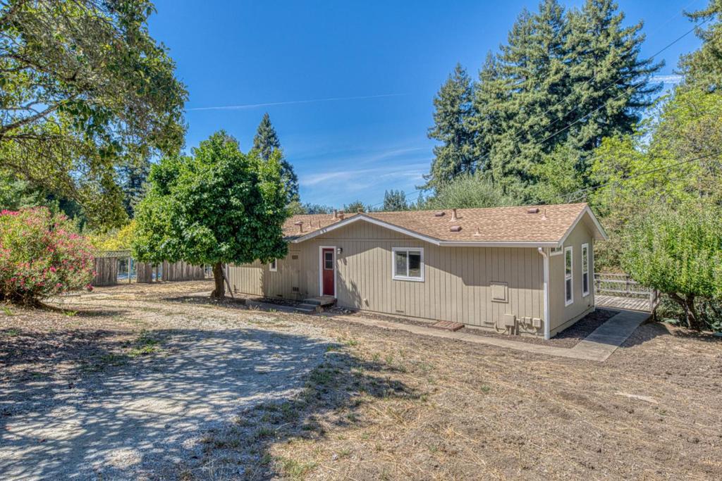 185 Timber Lodge Road