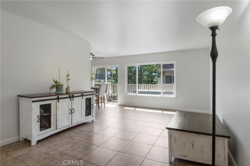 4575 Ramona Avenue 16