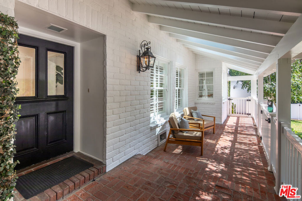 1134 San Ysidro Drive