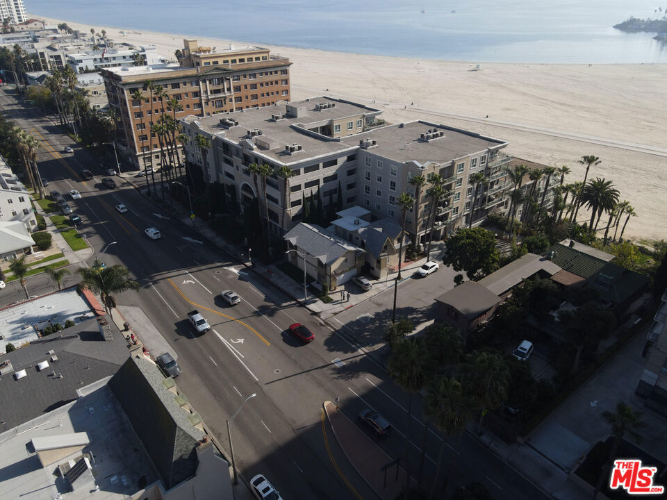 930 E Ocean Boulevard