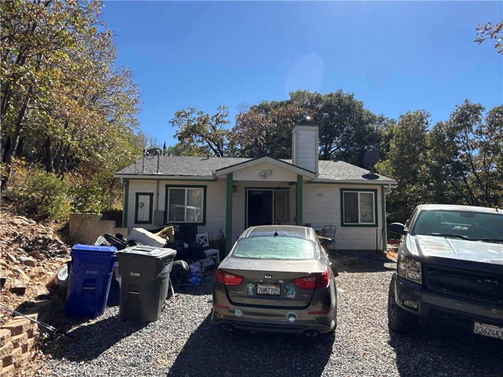 829 Hillside Drive