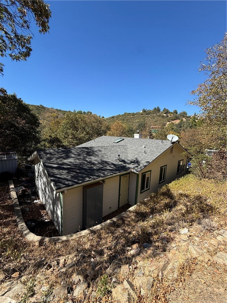 829 Hillside Drive