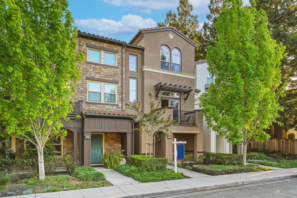 2065 San Luis Avenue, Mountain View CA 94043