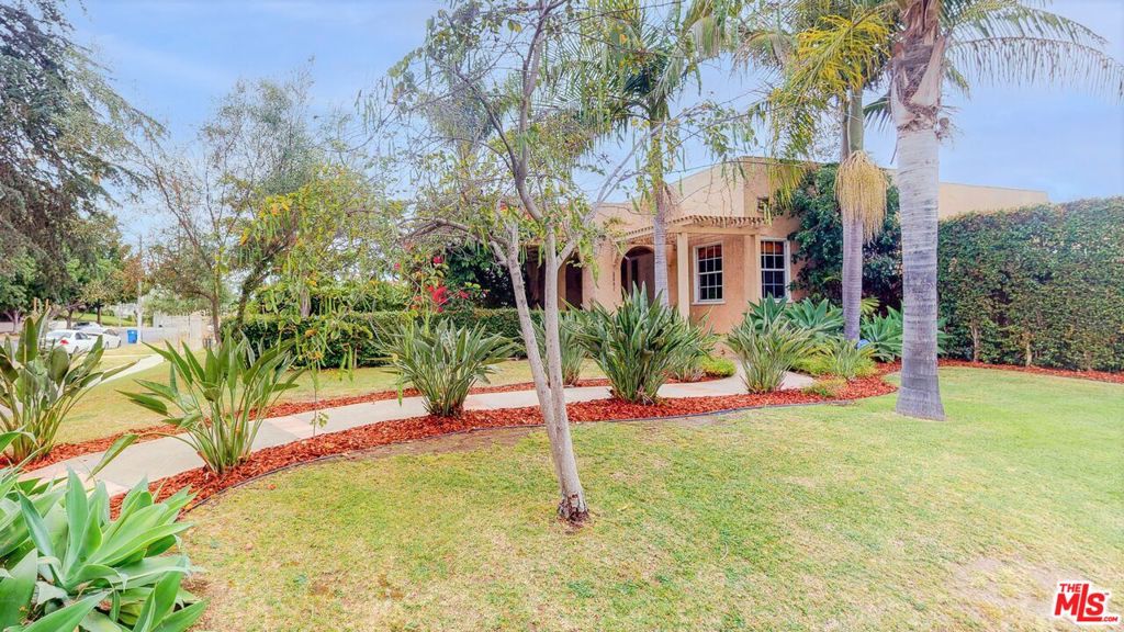 3501 Country Club Drive