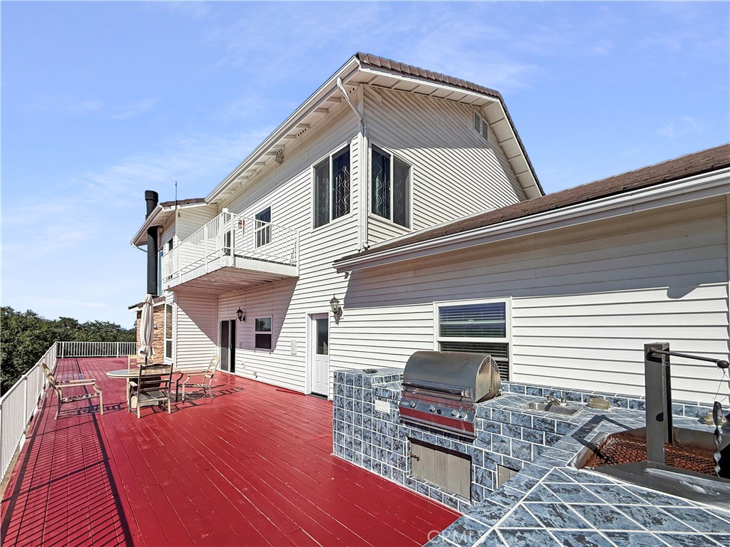 1312 Oak Ridge Way