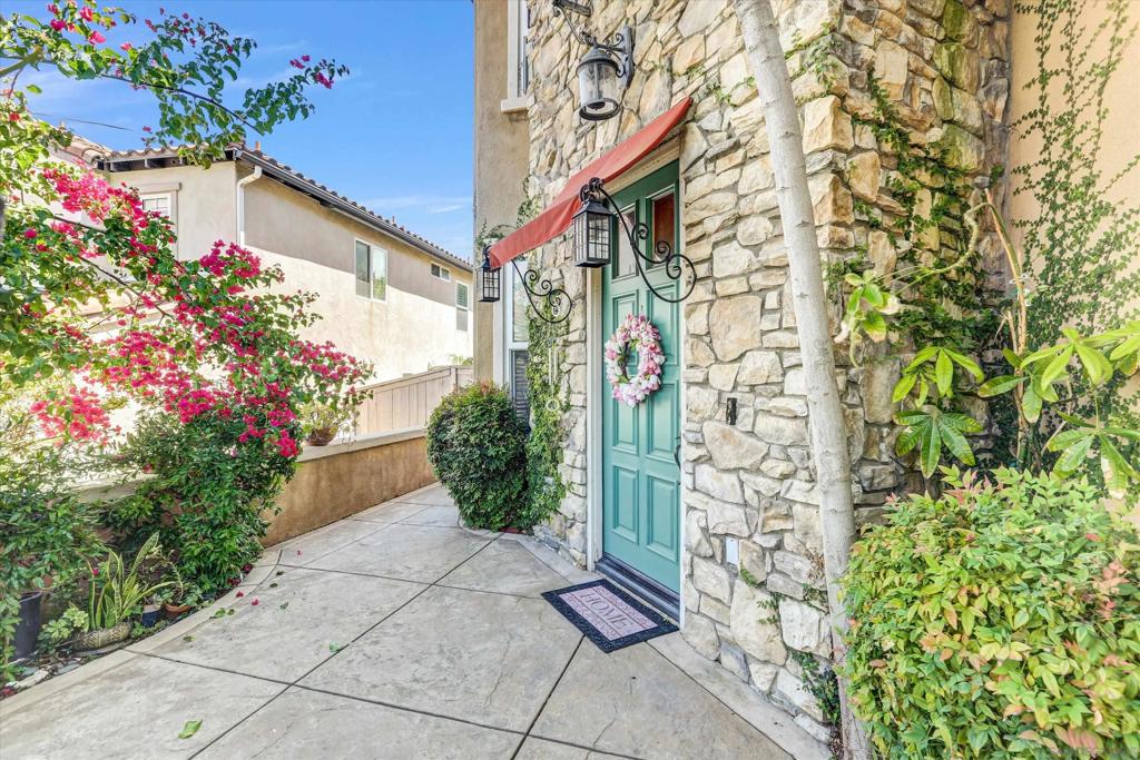 863 Sunset Ridge Place