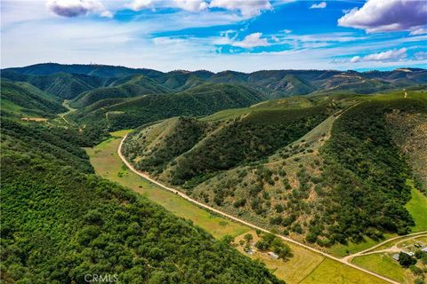 Photo of 124 Lockwood San Ardo Road, San Ardo, CA 93450 (MLS # NS26078157)