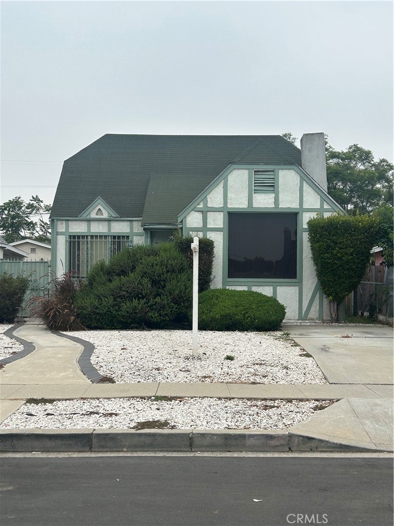544 W 112th