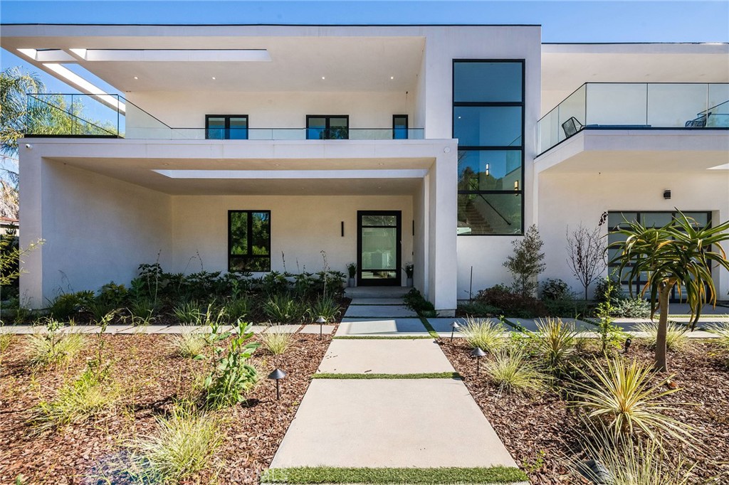Properties 3 4930 Palomar Drive
