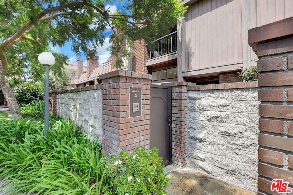 4622 Glencoe Avenue 4