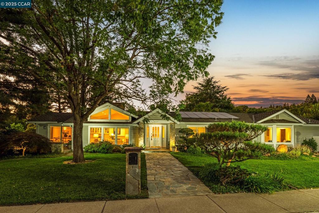 WHITEGATE - Residential
