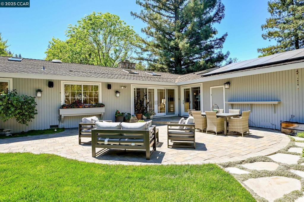 WHITEGATE - Residential