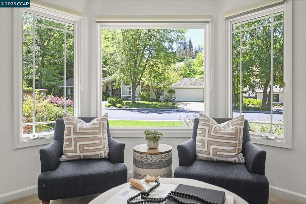 WHITEGATE - Residential
