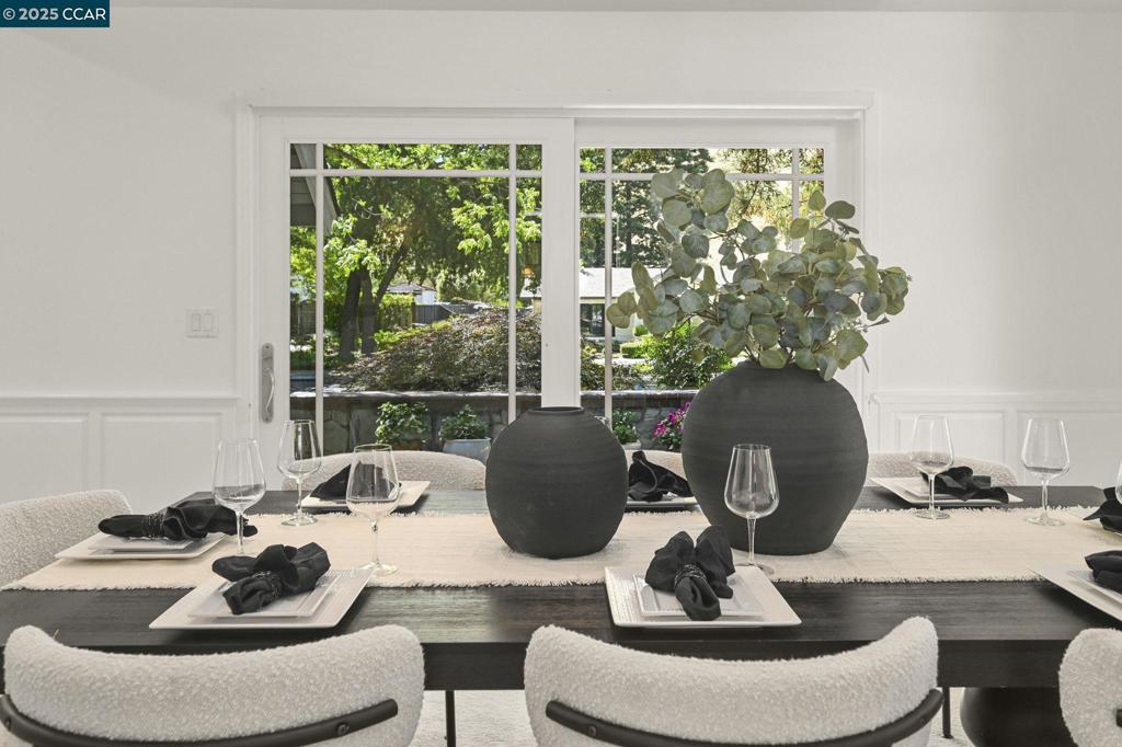WHITEGATE - Residential