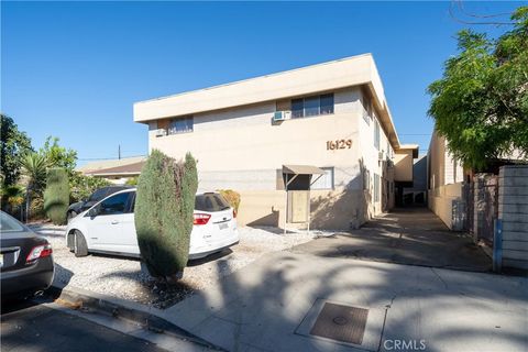 Photo of 16129 Cantlay Street, Van Nuys, CA 91406 (MLS # SR25237081) Photo of 16129 Cantlay Street, Van Nuys, CA 91406 (MLS # SR25237081)