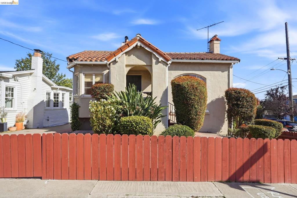 3000 Morcom Ave AVE, Oakland CA 94619