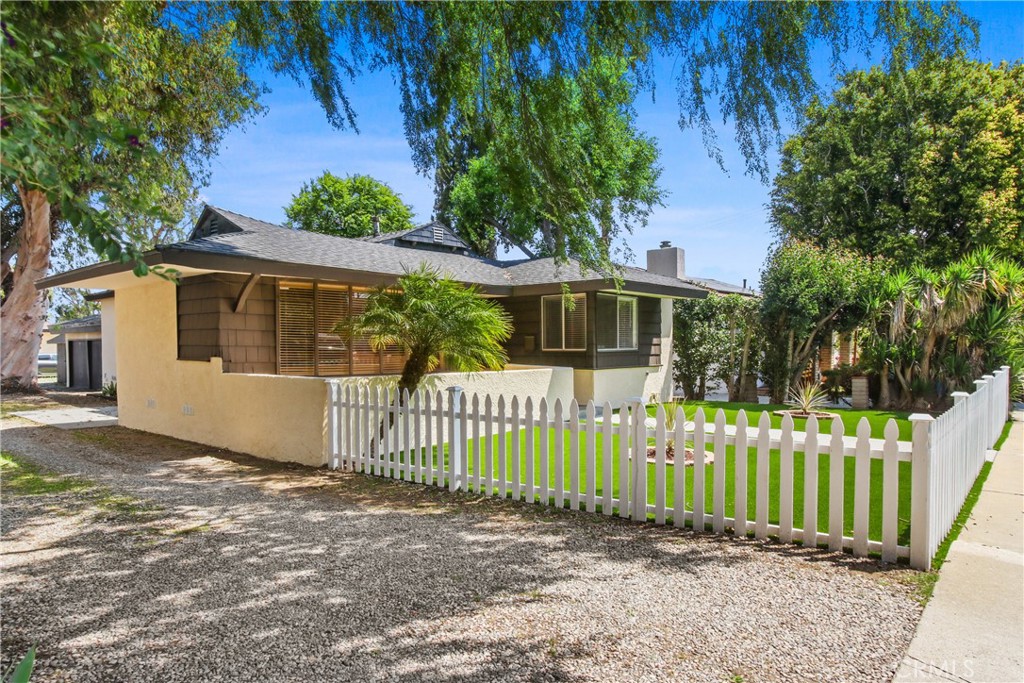 2475 W 253rd Street