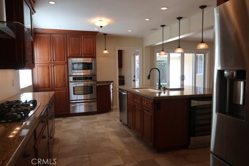 1419 E Madison Avenue