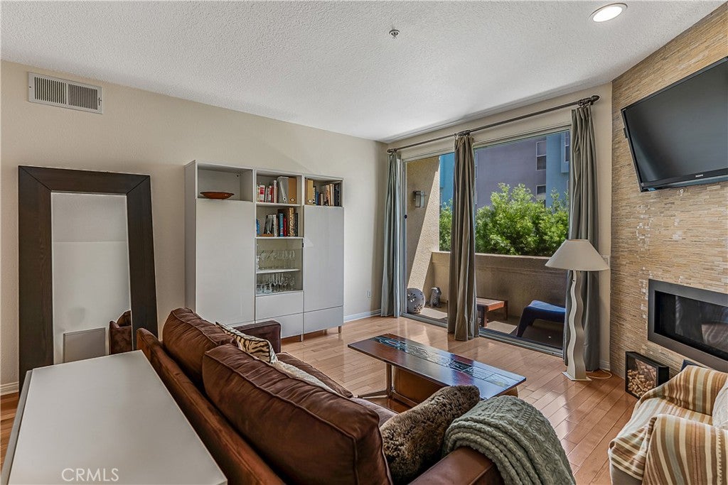 16940 Chatsworth Street 211, Granada Hills CA 91344