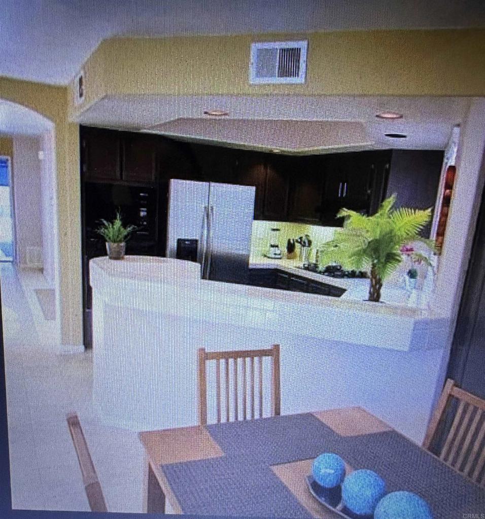 713 ESLA DR.