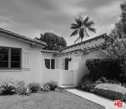 Photo of 609 20th Street, Santa Monica, CA 90402 (MLS # 26833589)