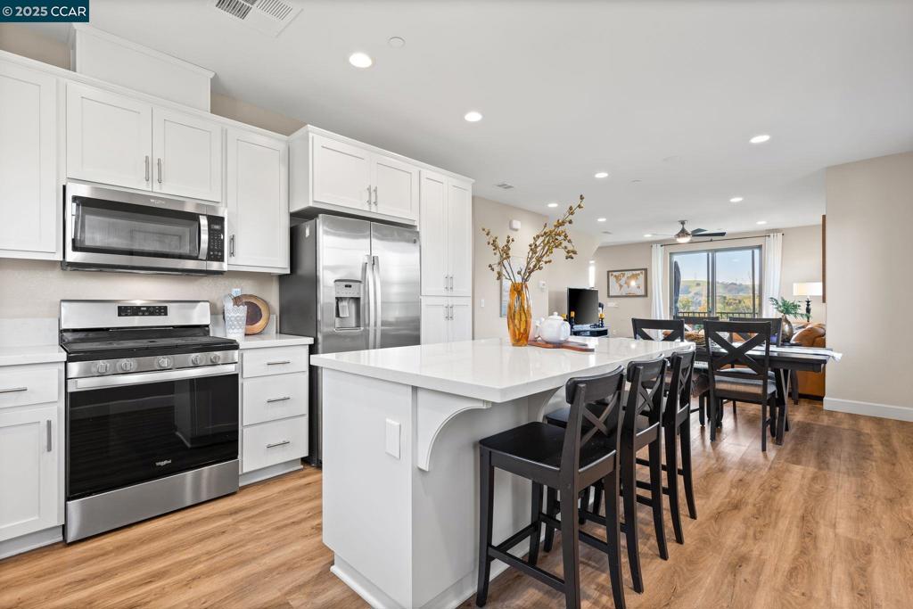 101 Laurel Knoll Dr
