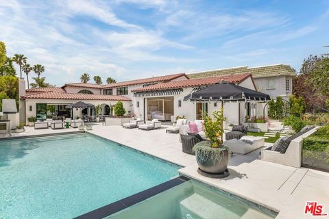 1445 Via Cresta Pacific Palisades CA 90272