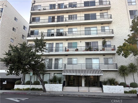 Photo of 1115 S Elm DR #213, Los Angeles, CA 90035 (MLS # SR26186282)