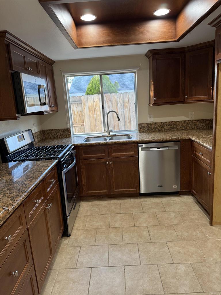 EastShELSH - Residential Lease