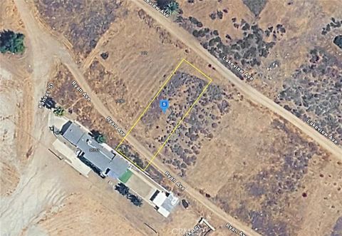 13800 Ryan Avenue Lake Elsinore CA 92530