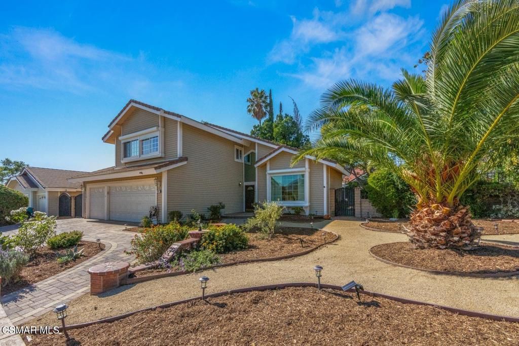 Photo of 3037 Klamath Avenue, Simi Valley, CA 93063 (MLS # 225005494)