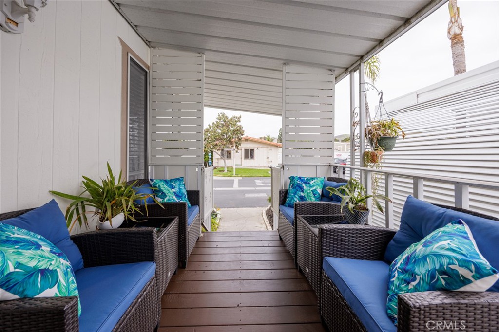 32302 Alipaz Street 16